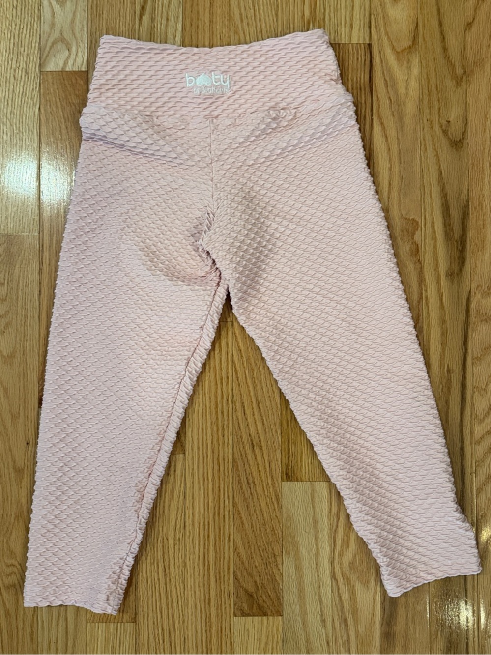 Booty by Brabants Light Pink Croco Skin Cropped Textured Leggings